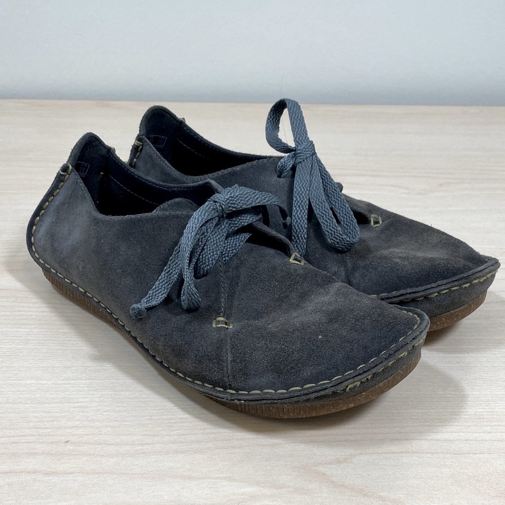 Clarks Artisan Casual Gray Suede Women's Shoes